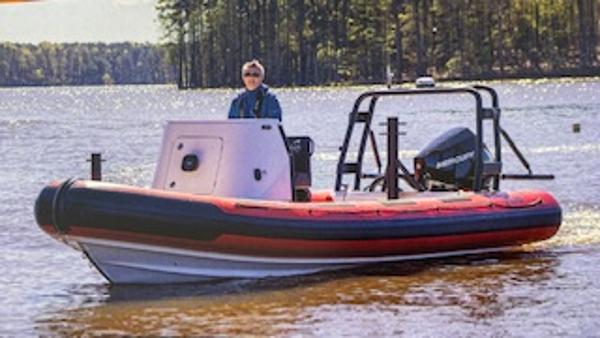 2025 Fluid Watercraft 23 SAR