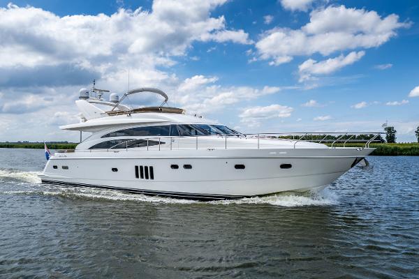 Princess 21M