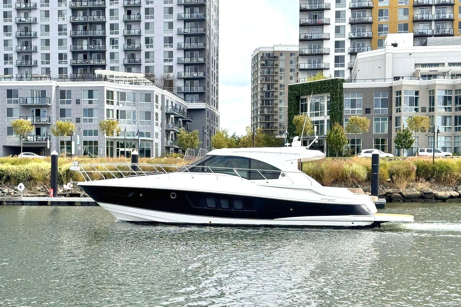 2014 Cruisers Yachts 45 Cantius