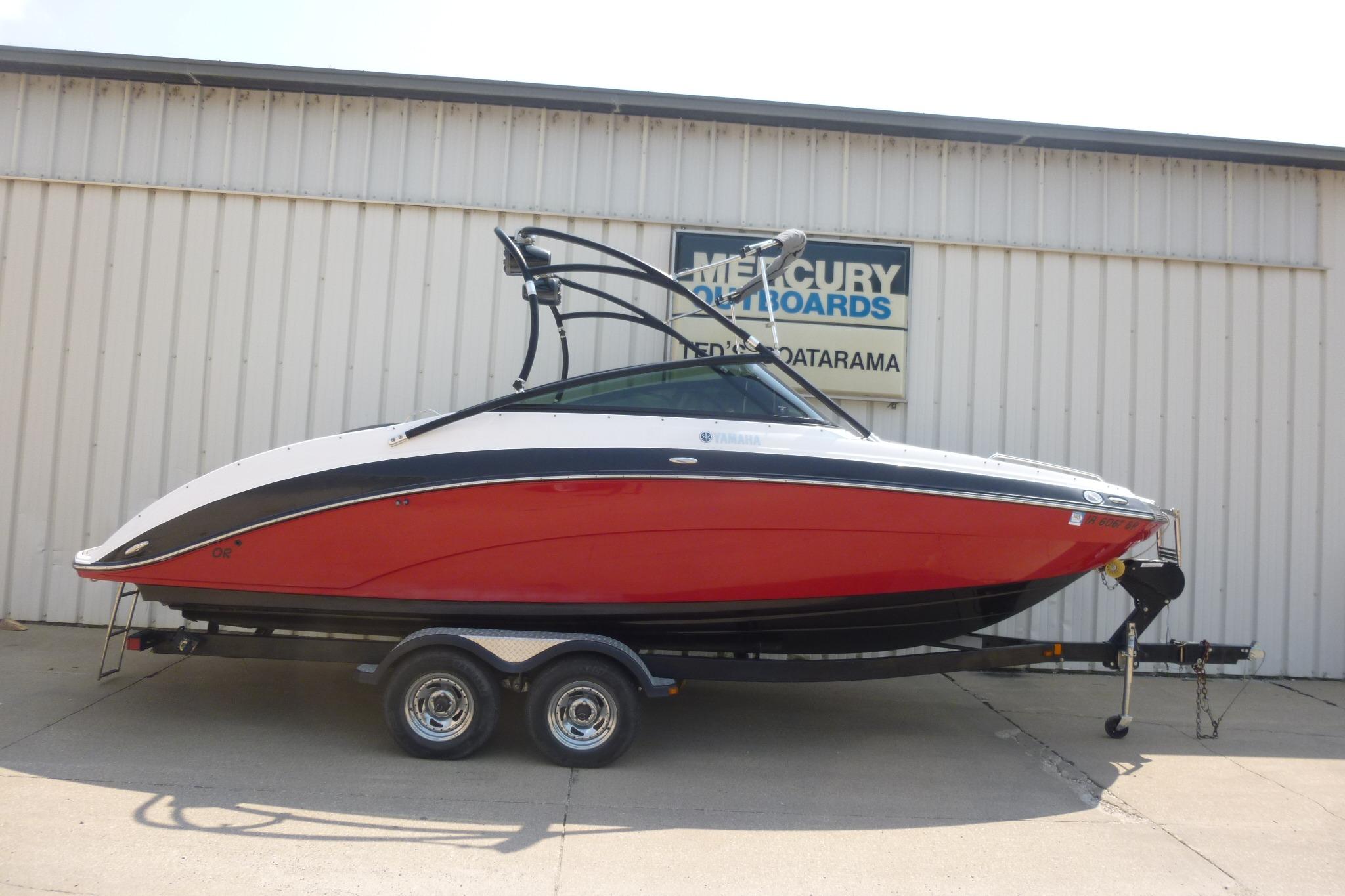 2014 Yamaha Boats 240