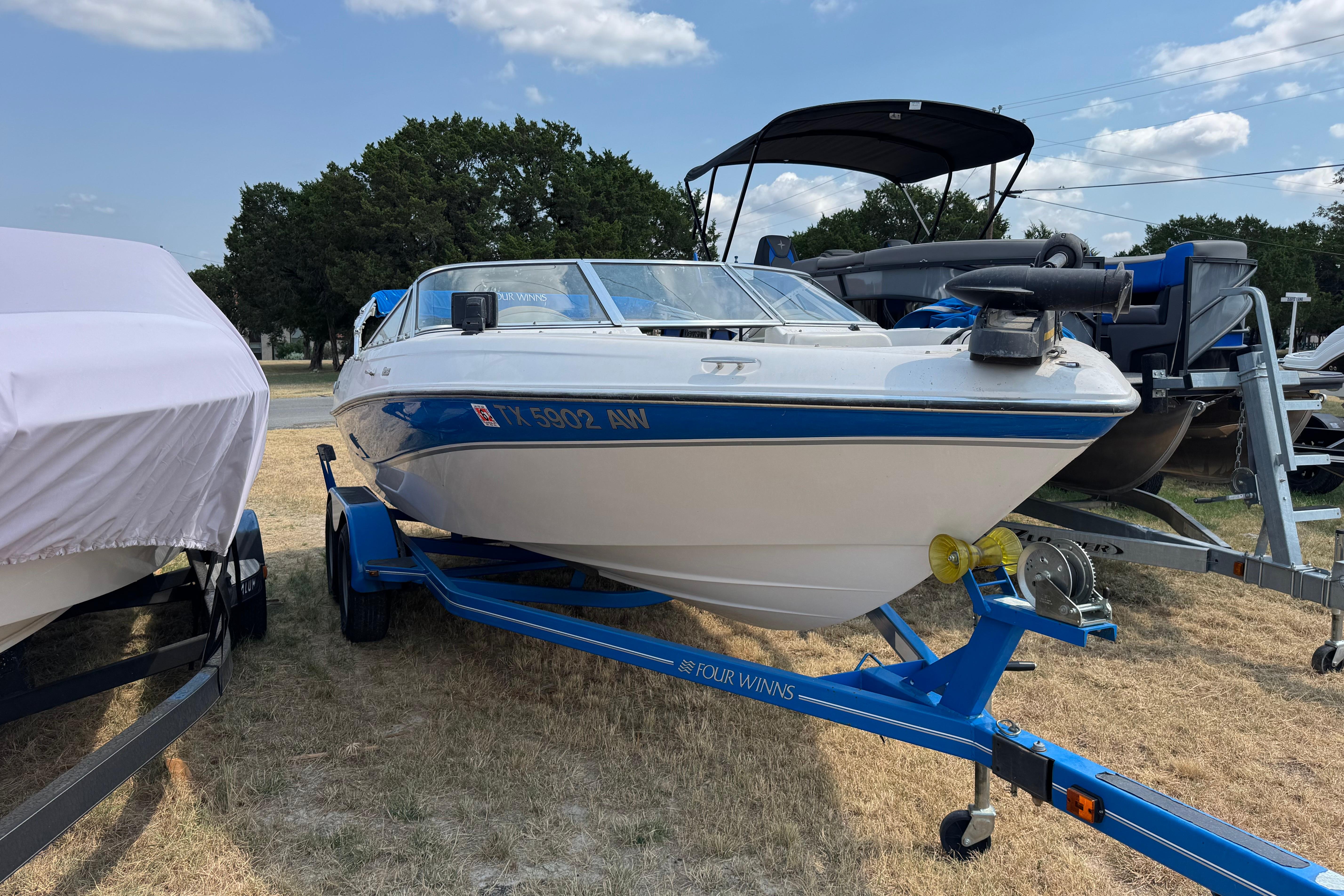 2008 Four Winns H203