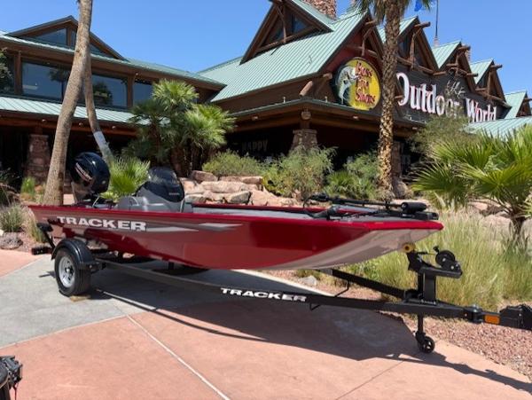 2025 Tracker Pro 170