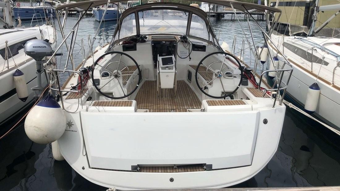 2018 Jeanneau Sun Odyssey 449