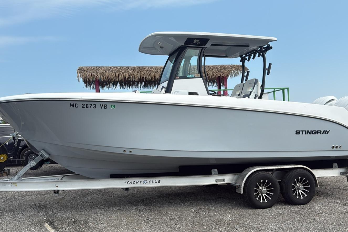 2025 Stingray 253 CC