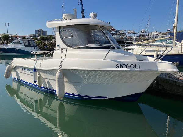 2004 Quicksilver 630 Pilothouse SD