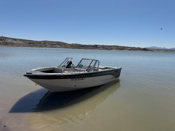 1997 Crestliner Fish and Ski 1750
