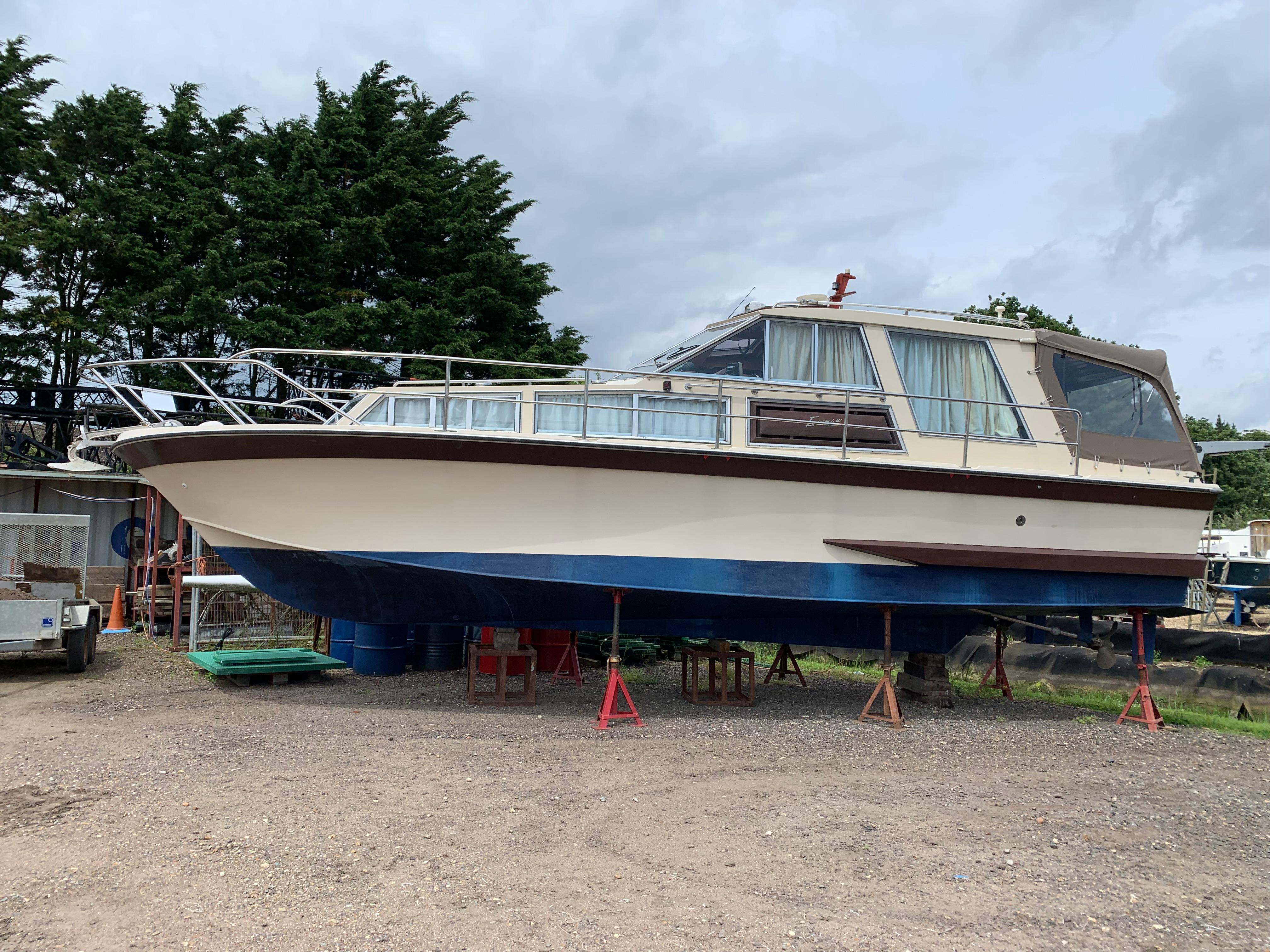 1978 Freeman 33 Sedan, Woodbridge Suffolk - boats.com