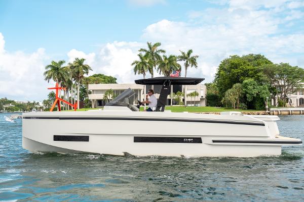 2025 De Antonio Yachts D32 OPEN