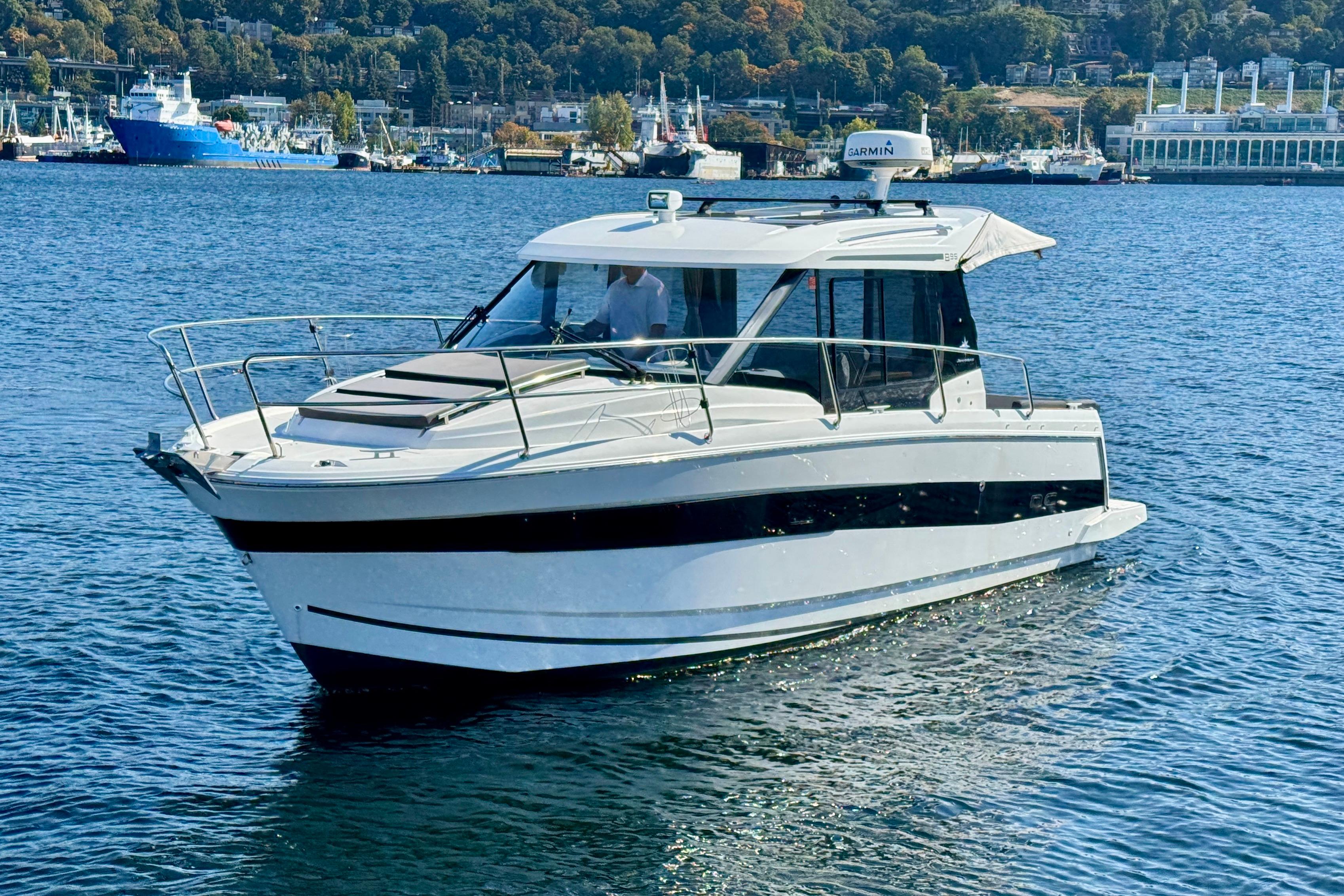 2020 Jeanneau NC 895