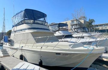 1984 Uniflite Double Cabin Motor Yacht
