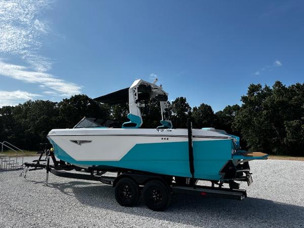 2022 Nautique S23