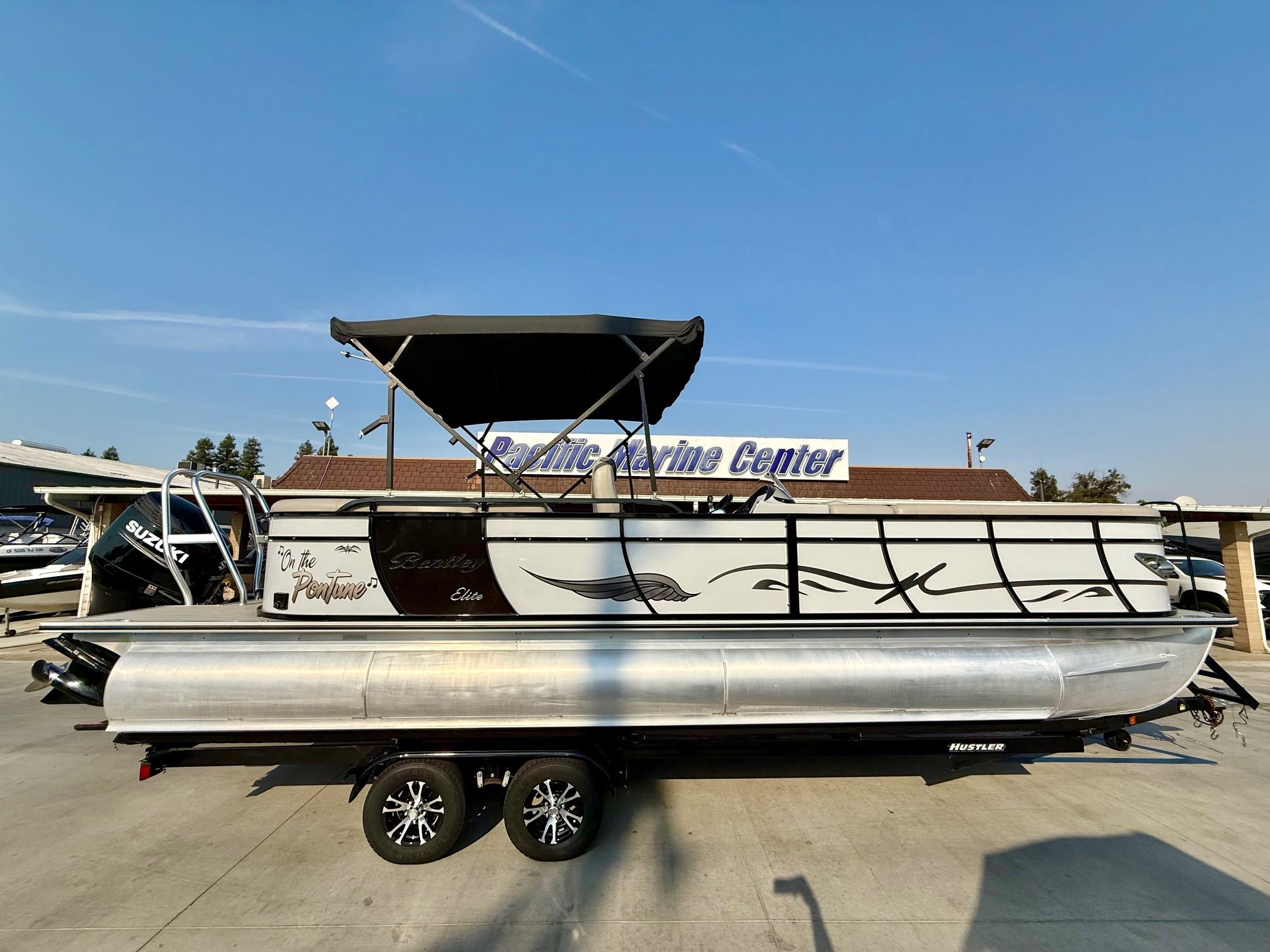 2019 Bentley Pontoons Elite 253 Admiral w/ 300HP Suzuki!