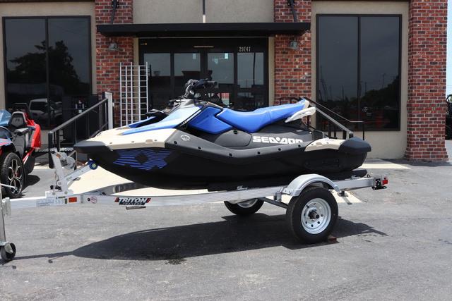 Sea-Doo Spark™ Trixx for 3 Rotax® 900 ACE™ - 90 iBR a