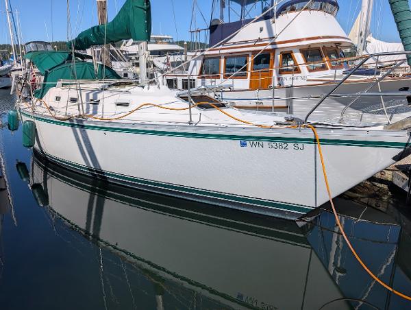 1986 Canadian Sailcraft CS36
