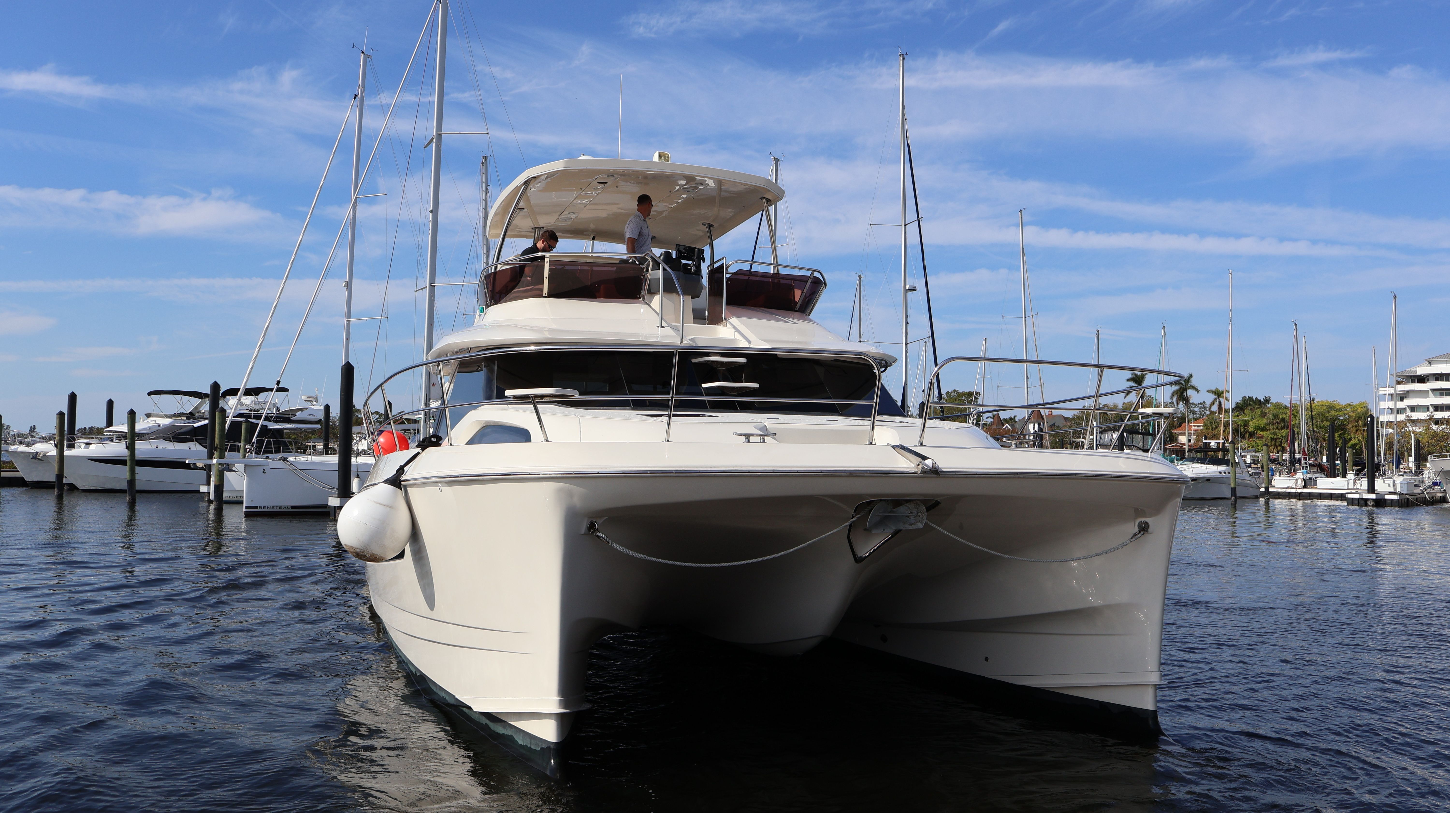 2017 Aquila 44 Yacht