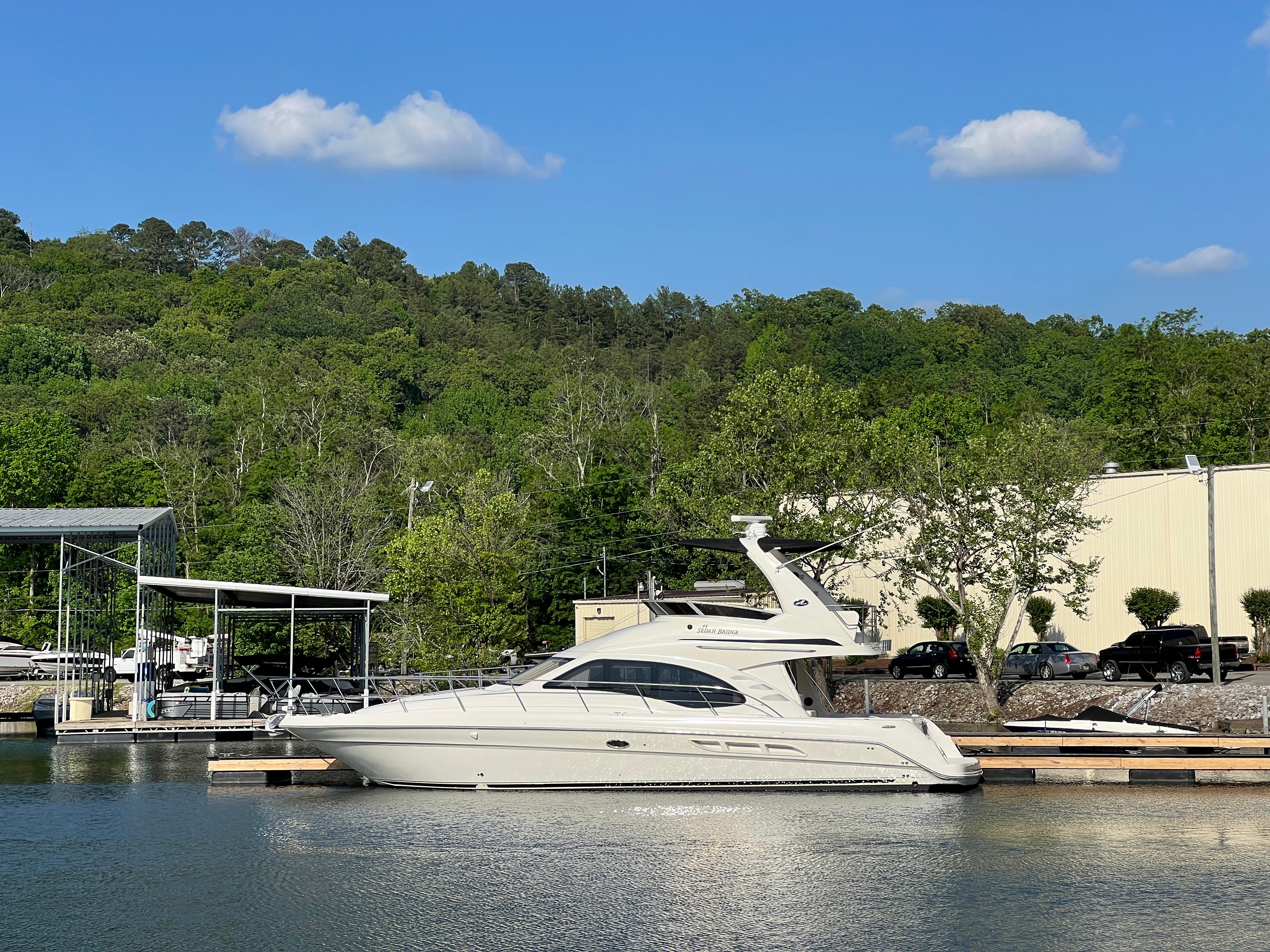 2007 Sea Ray 44 Sedan Bridge
