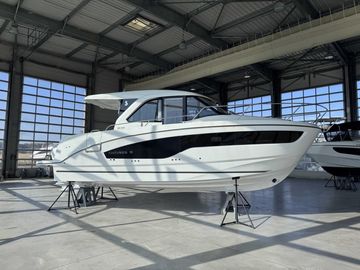 2025 Beneteau Antares 9 V2