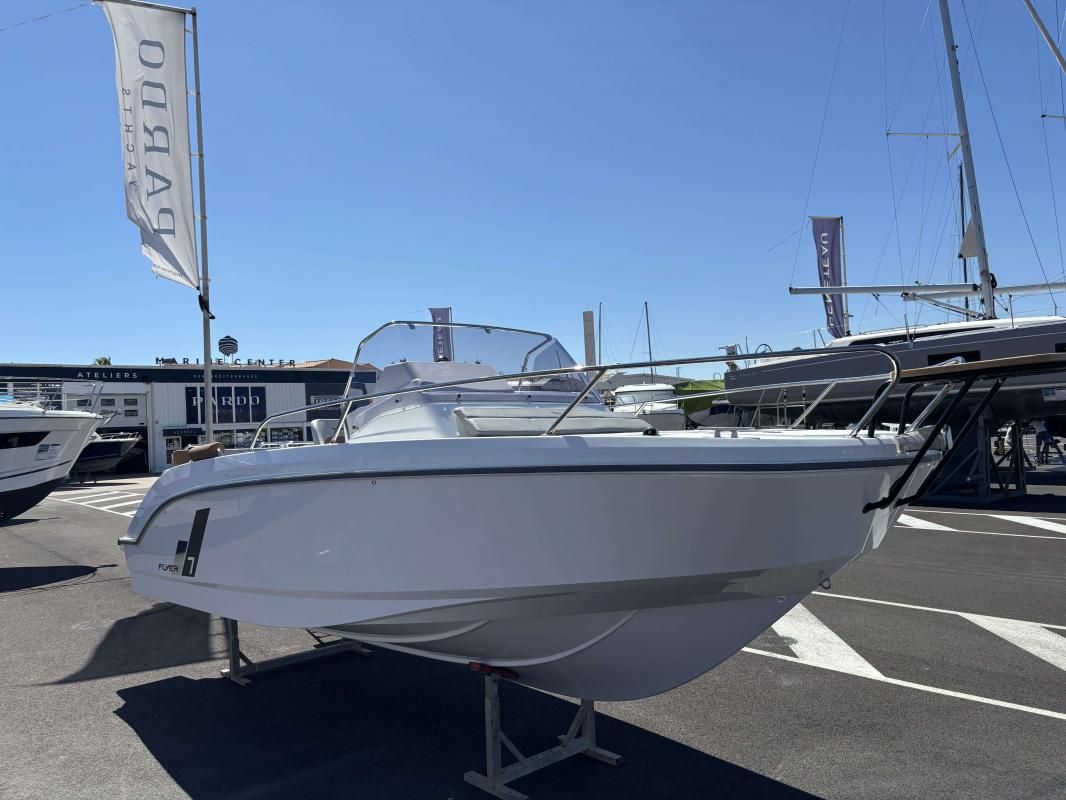 2025 Beneteau Flyer 7 SUNdeck