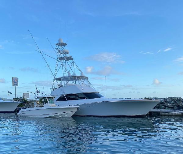 2001 Viking 55 Convertible