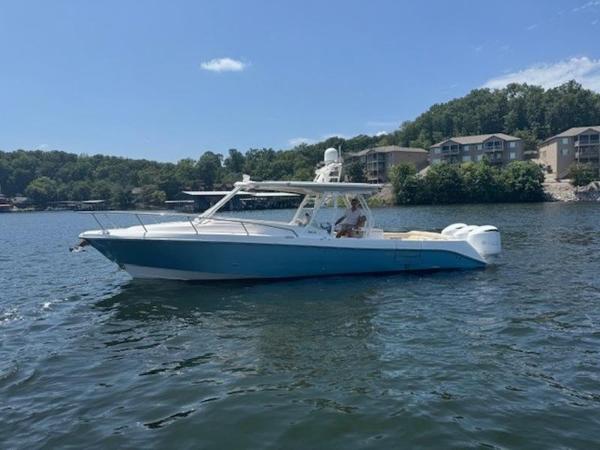 2016 Everglades 360LXC