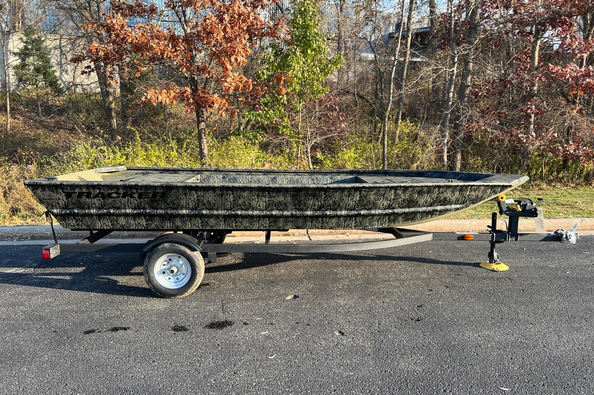 2026 Tracker Grizzly 1648 Utility