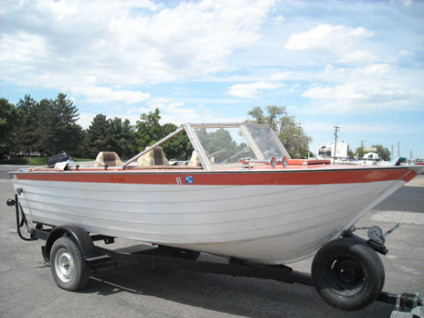 Chrysler courier 154 boat #3