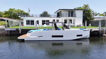 2021 De Antonio Yachts D42