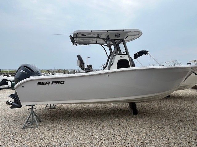 Sea Pro 242 Sport 2025 SEA PRO 242 SPORT - Image 1