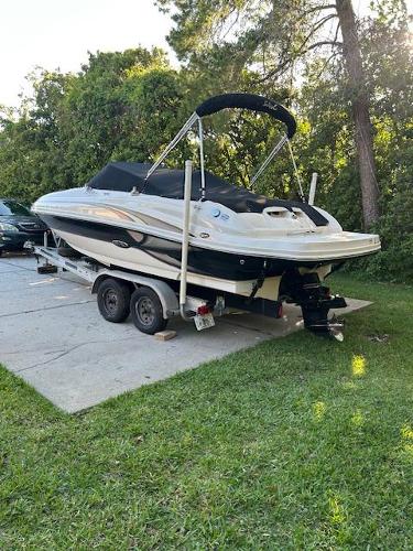 2004 Sea Ray 200 Sundeck