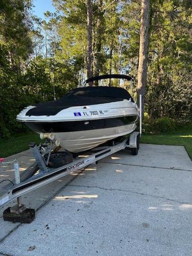 2004 Sea Ray 200 Sundeck