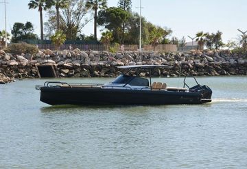2019 Axopar 28 T-Top