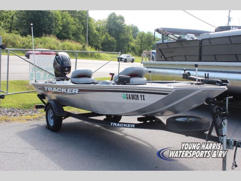 2017 Tracker Panfish 16