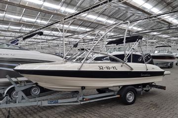 2005 Sensation Yachts 1800