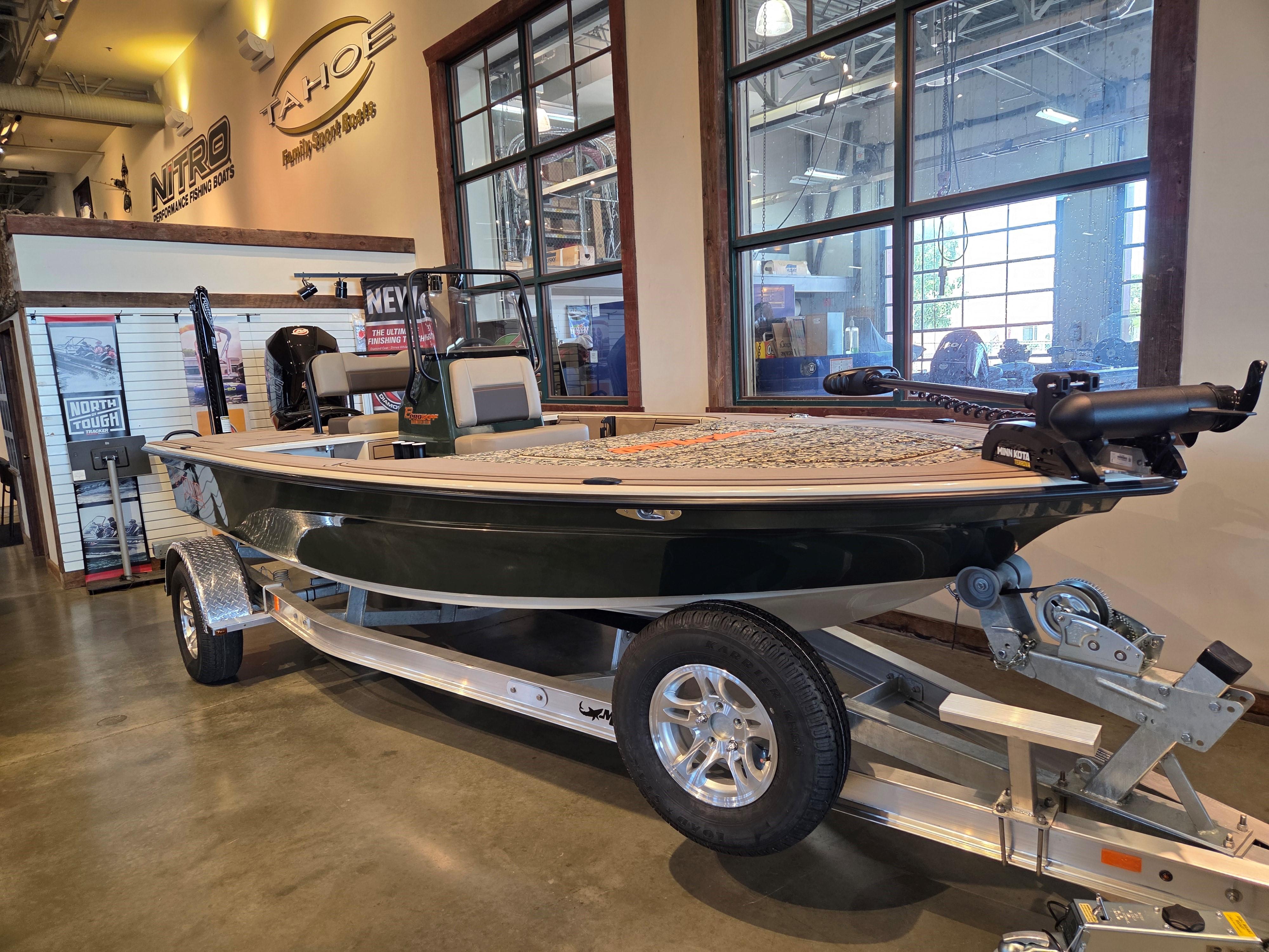 2025 Mako 18 Pro Skiff Backwater Edition