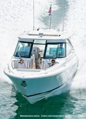 Tiara Yachts 34 Luxury Crossover