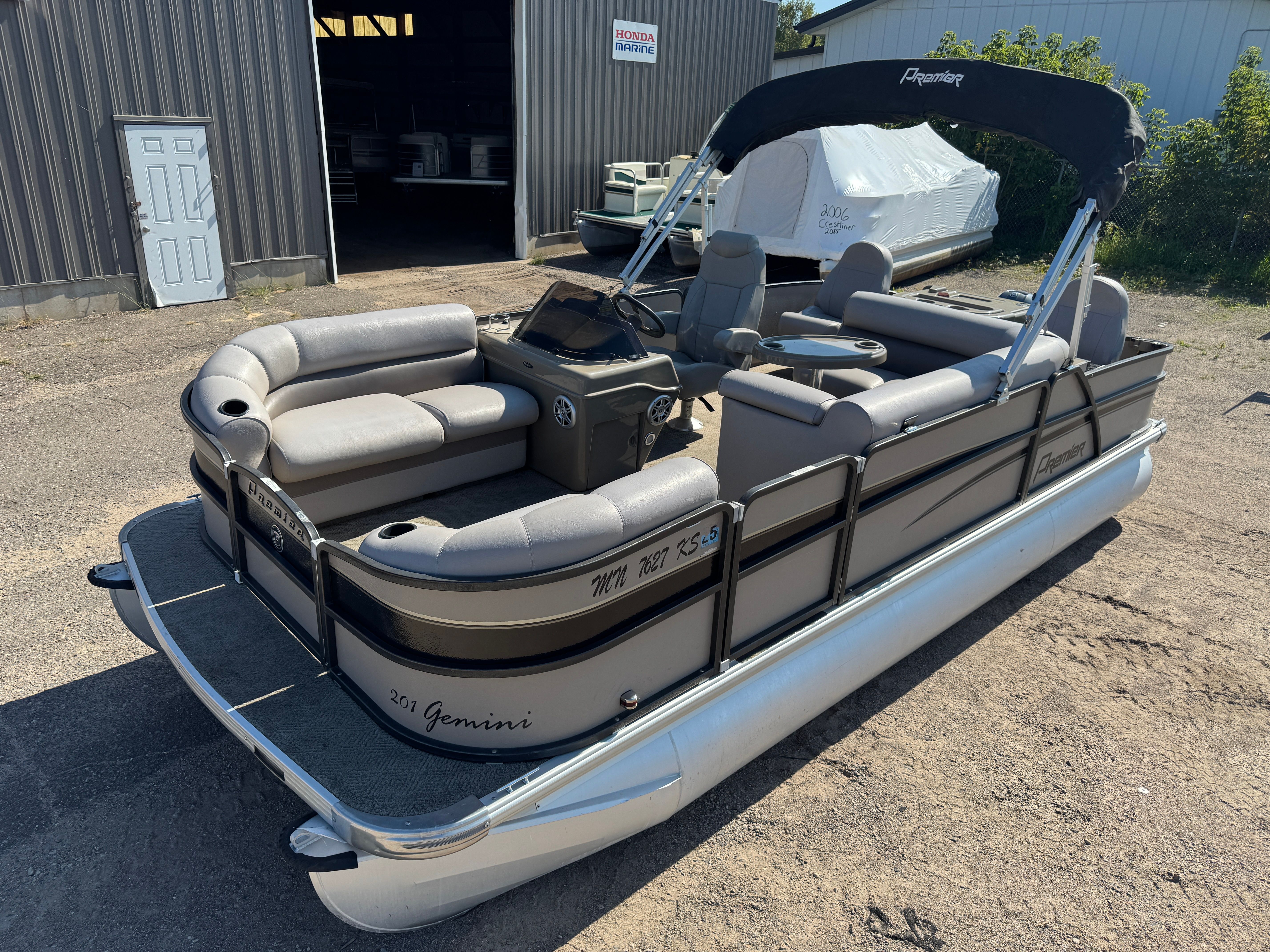 2011 Premier 201 Gemini Fish 'n Cruise Pontoon