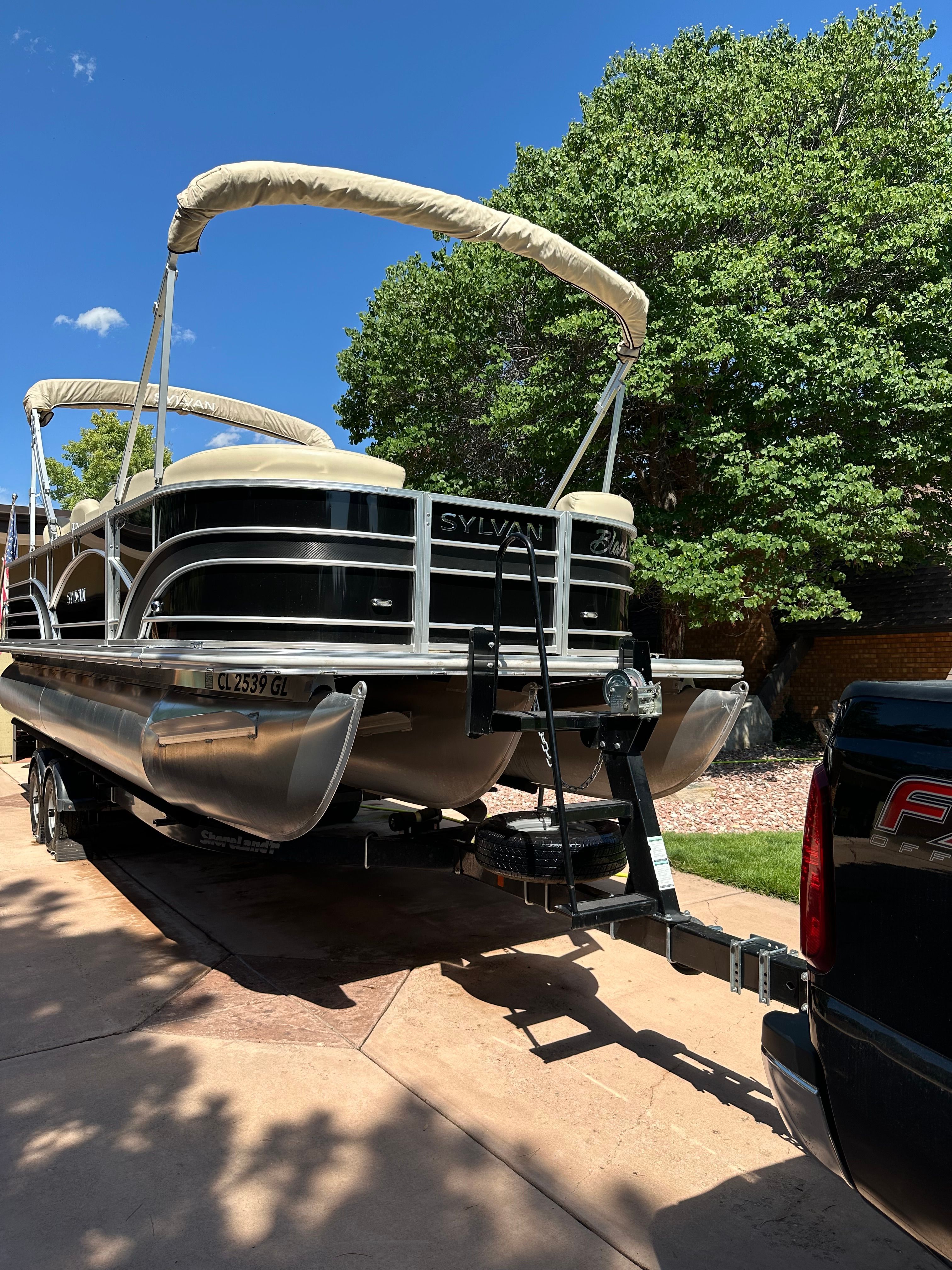 2019 Sylvan MIRAGE 8522 PARTY FISH LE