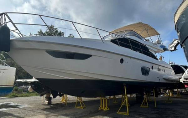 2009 Azimut 47