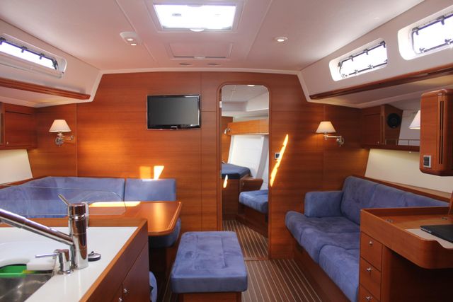 Saloon overview