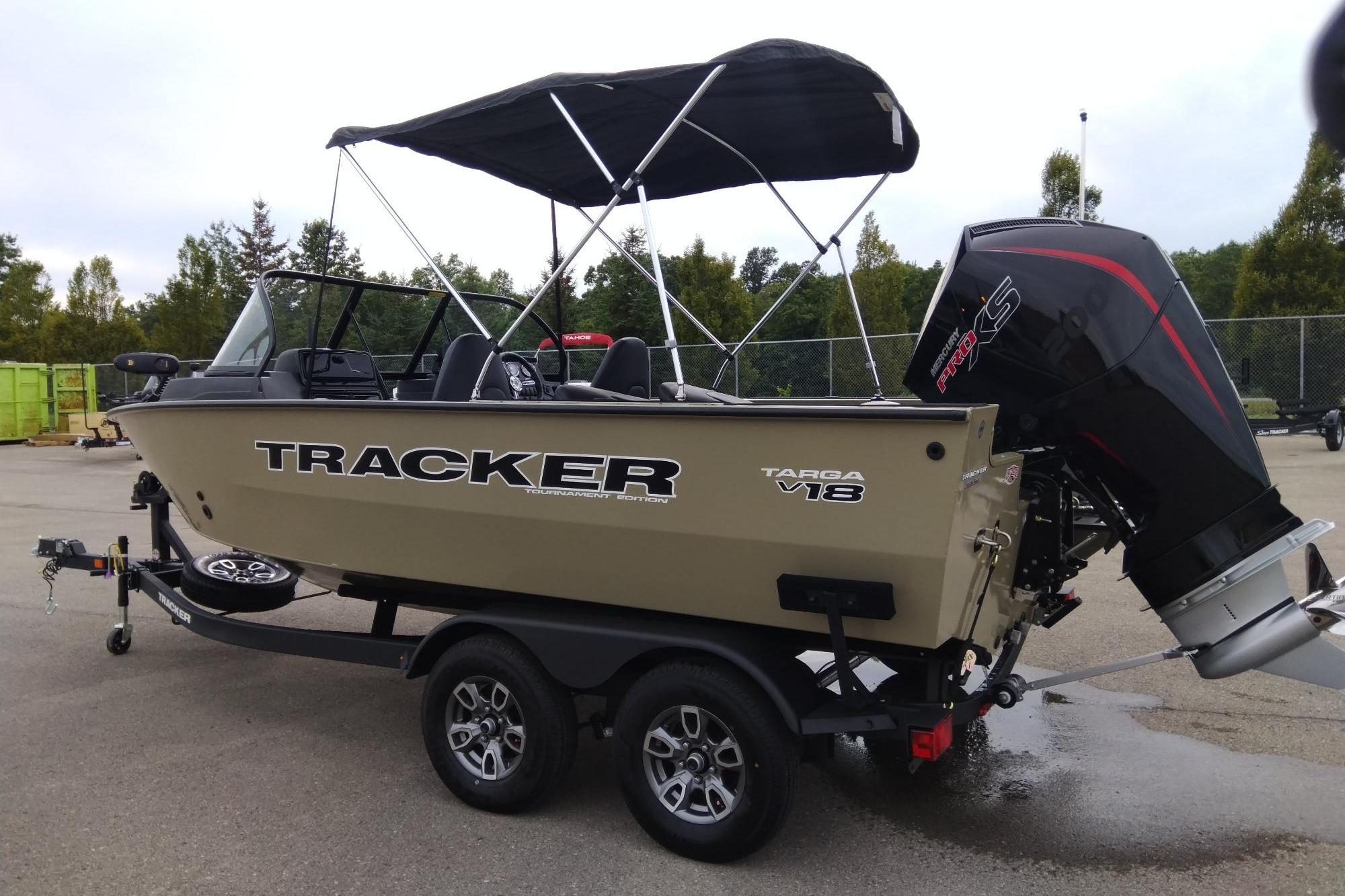 2026 Tracker Targa V-18 Combo