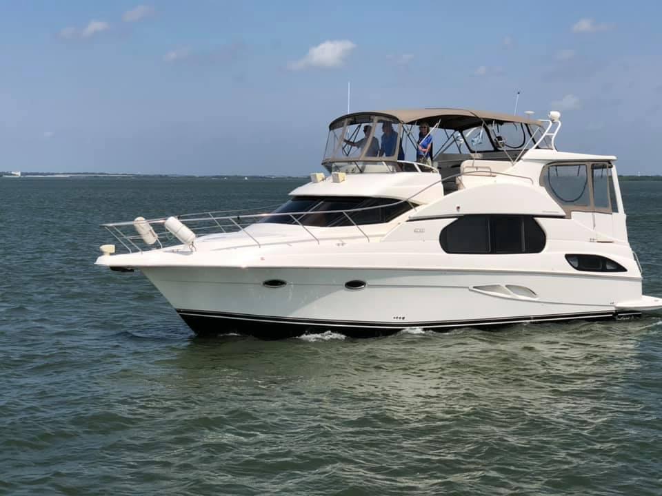 2002 Silverton 43 Motor Yacht