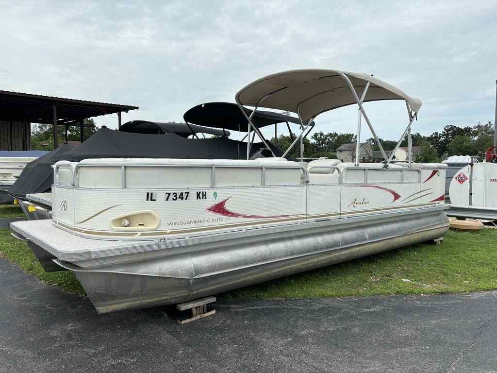 2010 Avalon WindJammer C Elite 24'