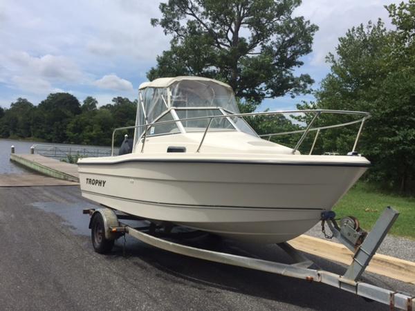 Trophy 1802 Walkaround boats for sale - boats.com