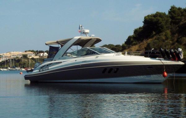 2008 Cruisers Yachts 330 Express