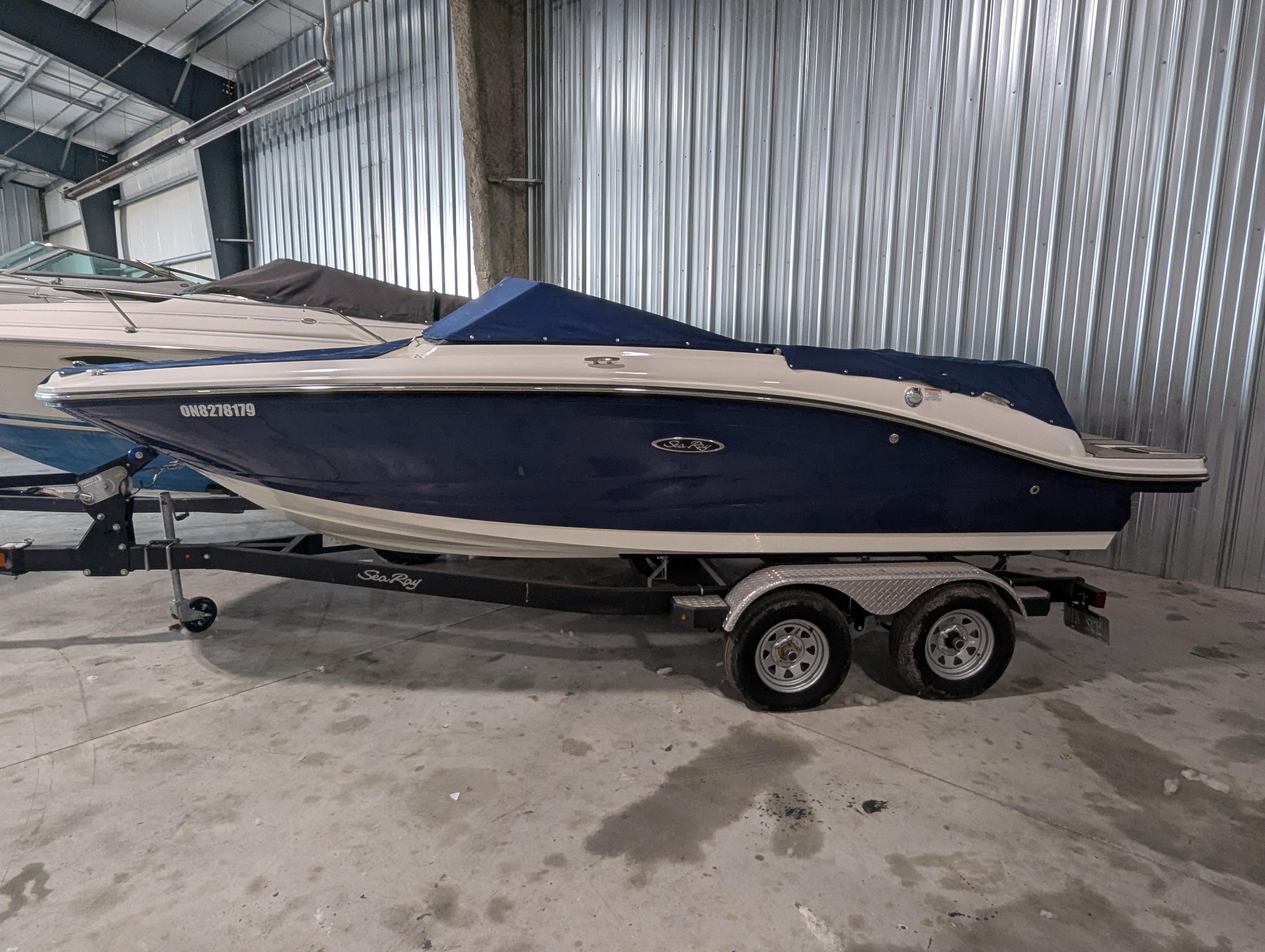 2022 Sea Ray SPX 190