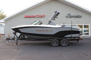 MasterCraft XT22