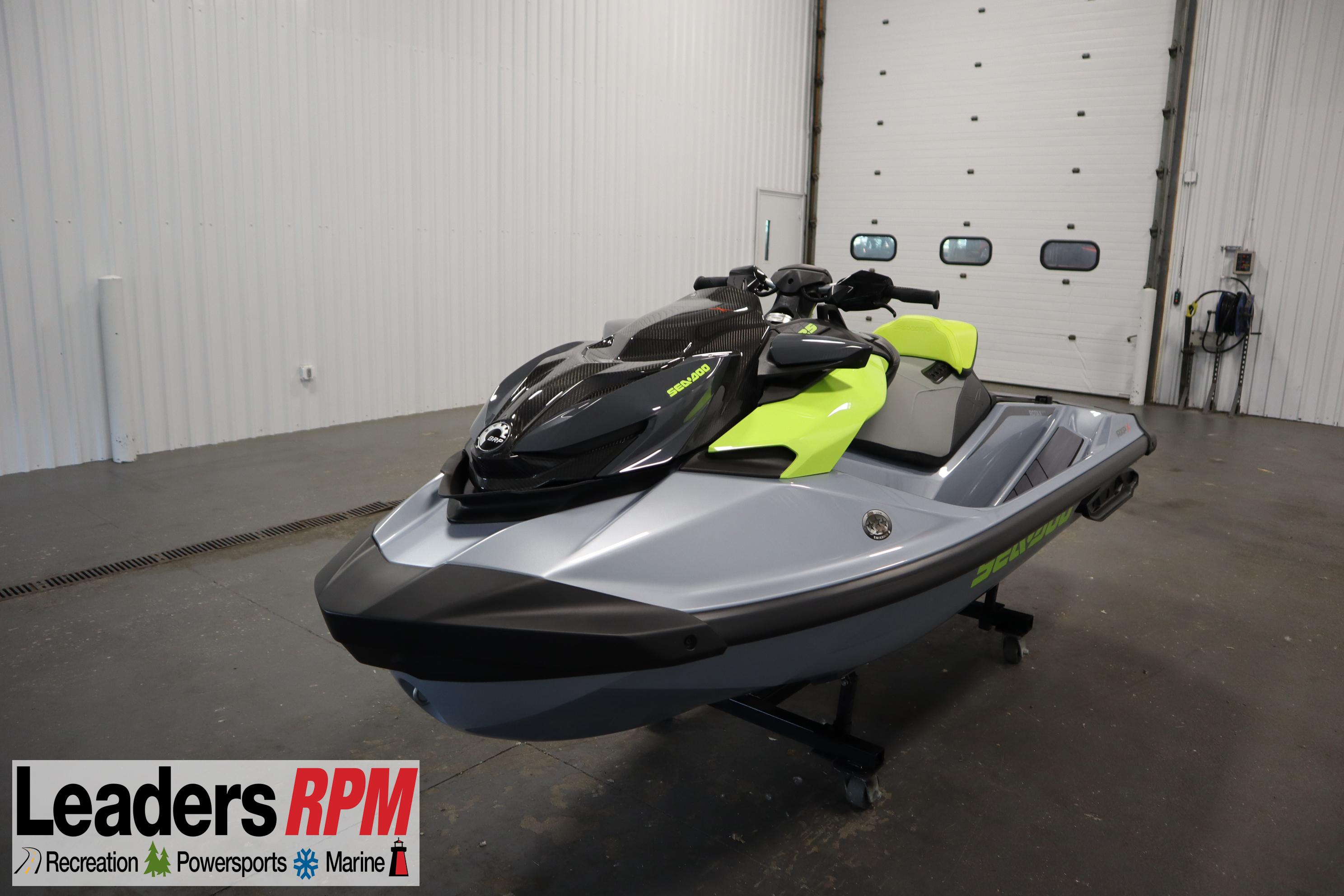 2025 Sea-Doo RXP-X™ 325 iBR Ice Metal / Manta Green