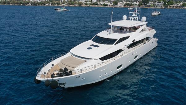 2011 Sunseeker 34 Metre Yacht
