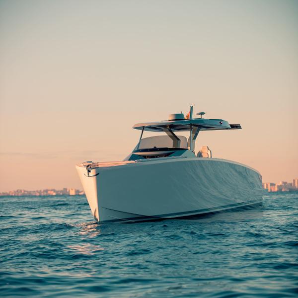 2024 Tesoro T38 Outboard