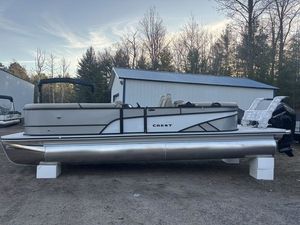 Crest Conquest 250 SLC